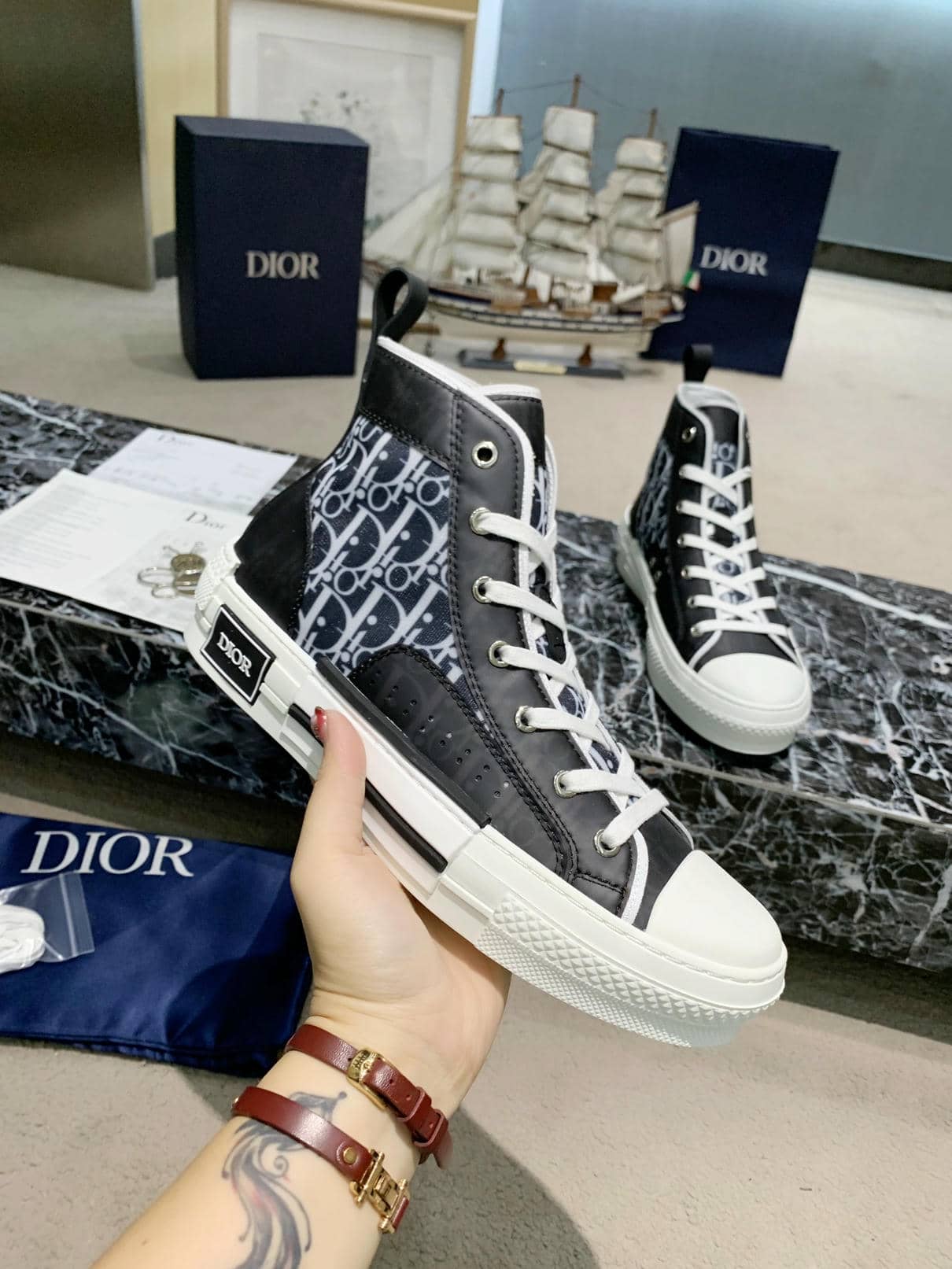 Dior B23 Sneaker-32
